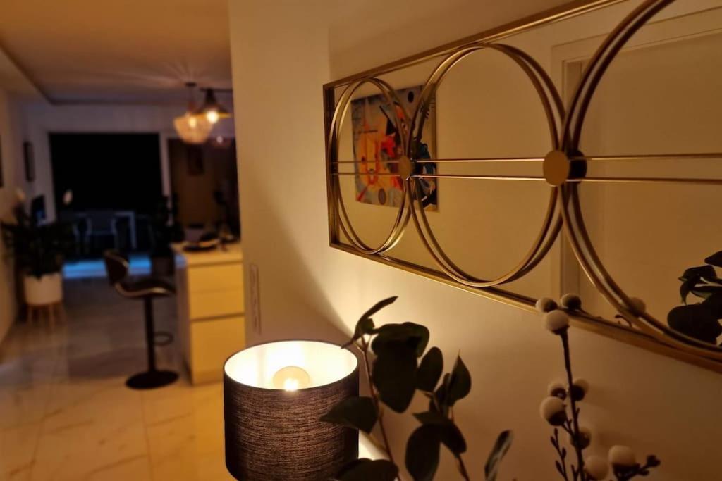 Suite Prestige Logement Neuf Avec Spa Et Ecran De Cinema En Rez De Jardin Кольмар Экстерьер фото